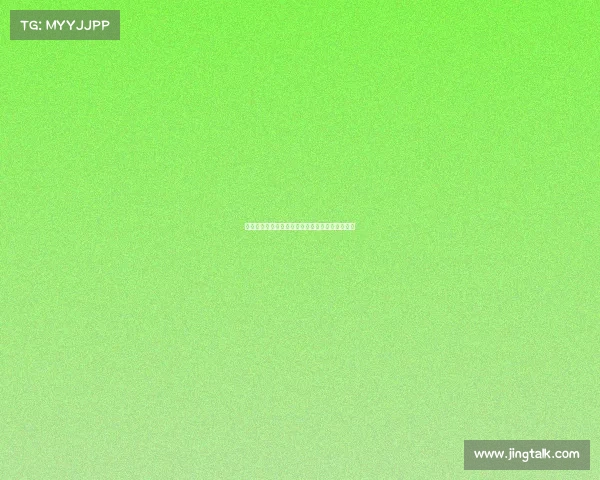 比较杨幂与右边美女：谁才是合照中的气质女王？